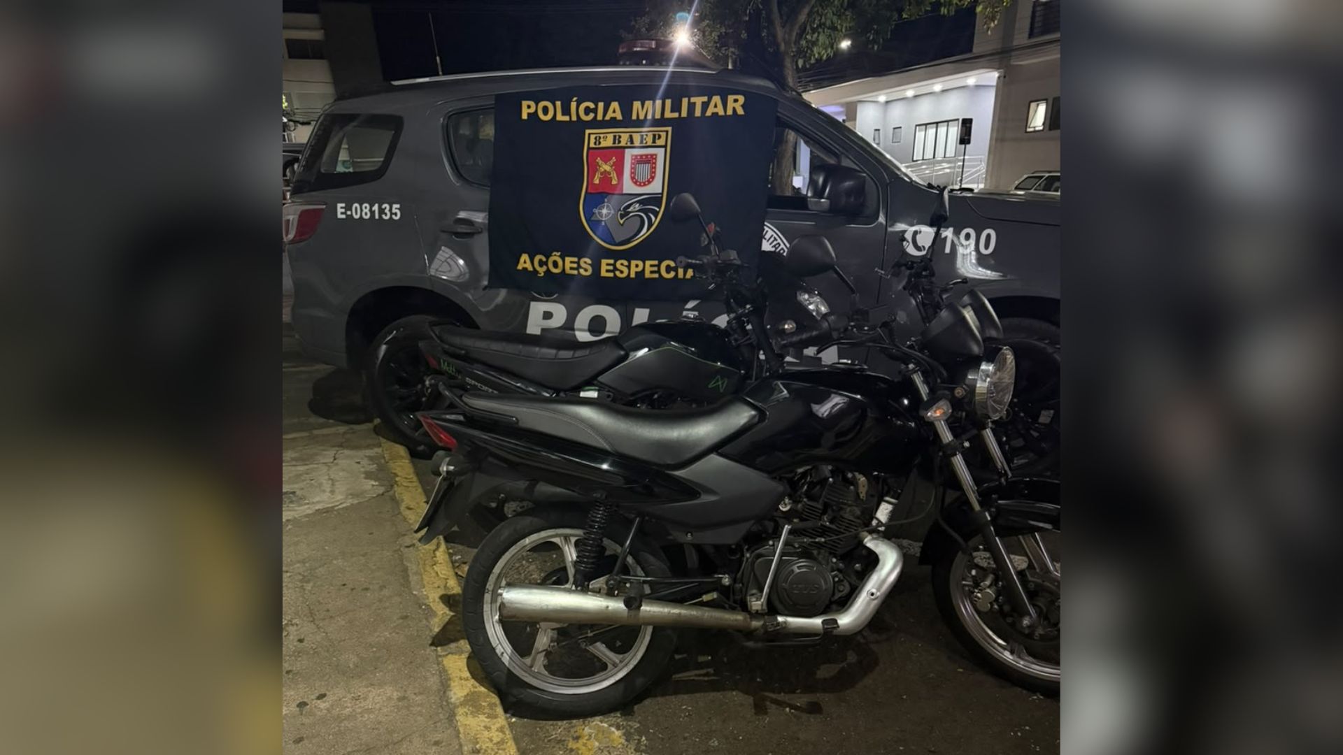 Ambos veículos eram produtos do crime.